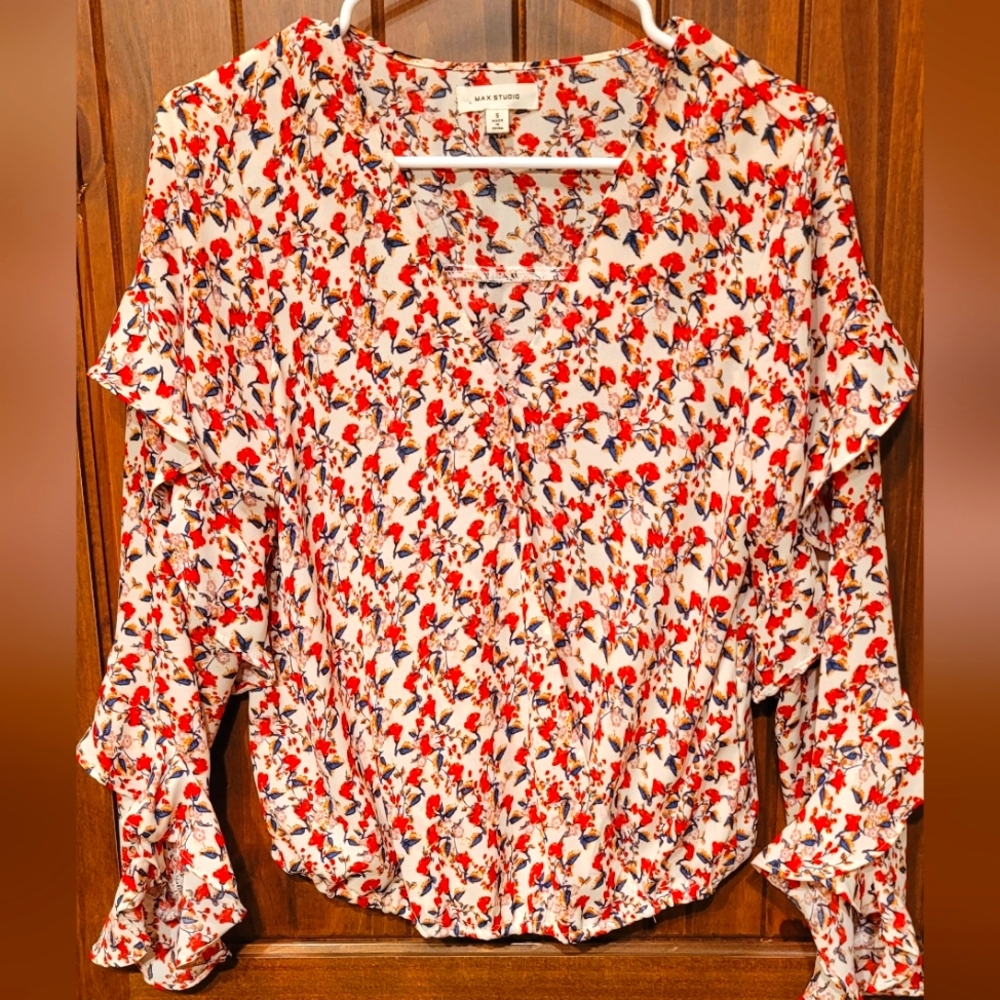 Women's Max Studio multi colored blouse